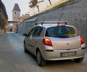 CRUZ roof bars/roof racks at The Roof Box Company CRUZ roof bars/roof racks at The Roof Box Company